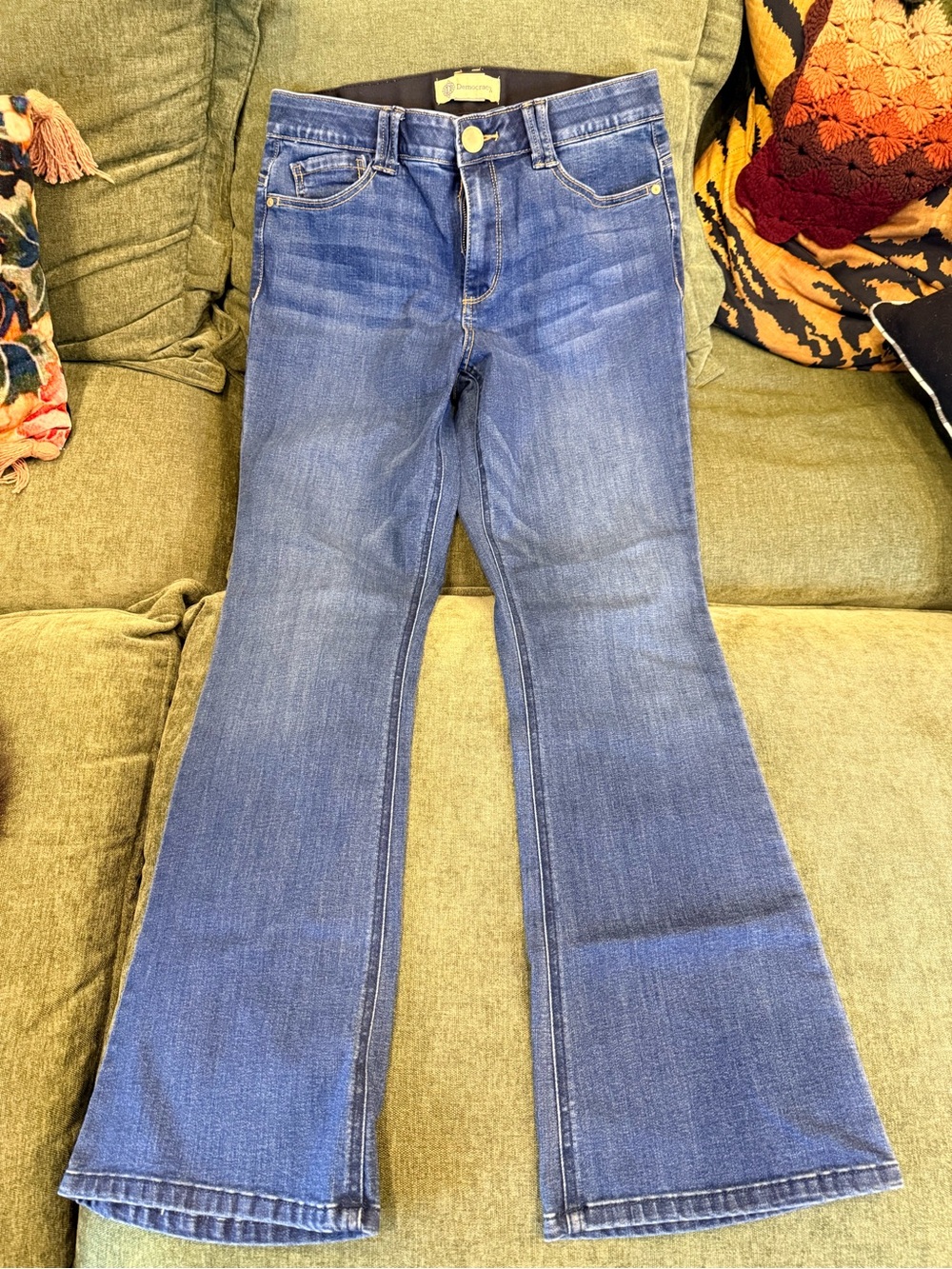 Women's Curve Enhancing Blue Jeans